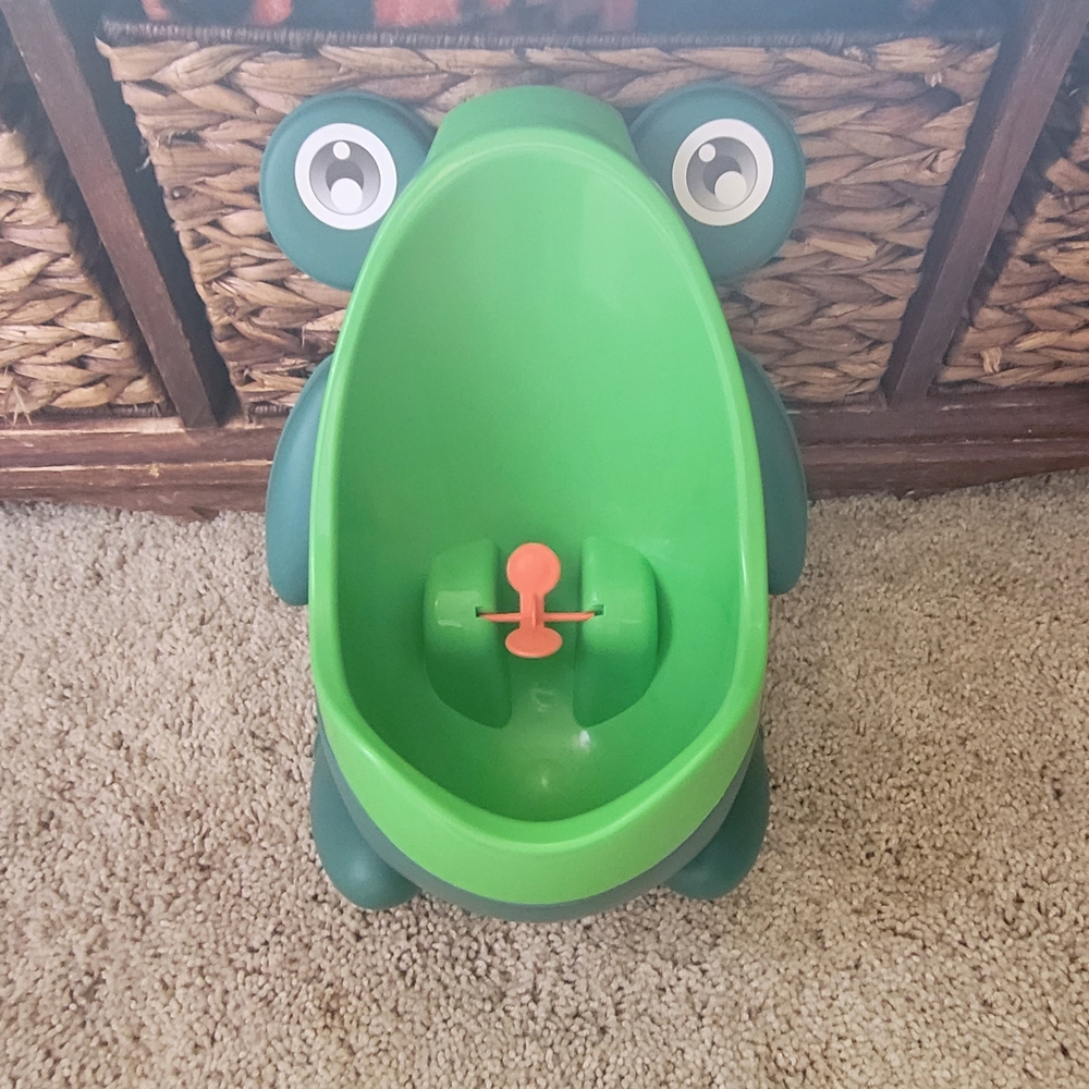 Amazon Green Frog Potty Training Urinal